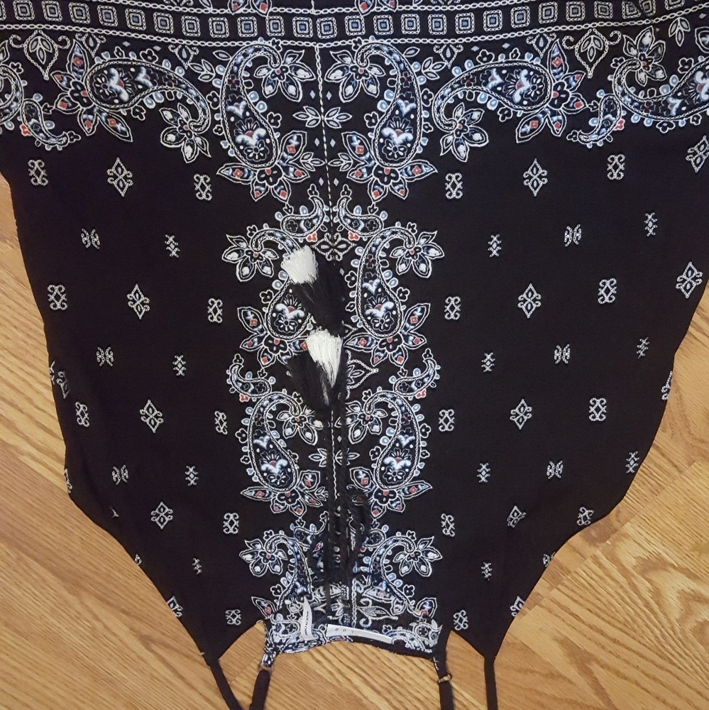 Black spaghetti strap paisley top cute